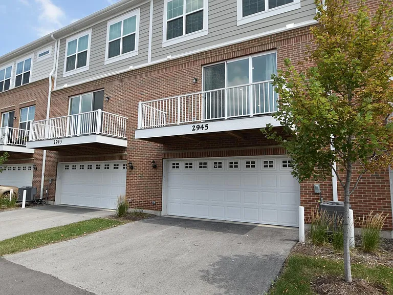 2945 Showplace Dr — Photo 43