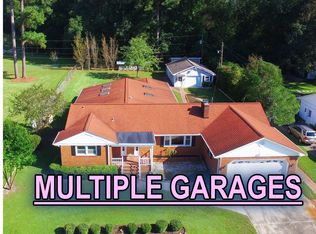 5206 Meadowbrook Dr, Trent Woods, NC 28562