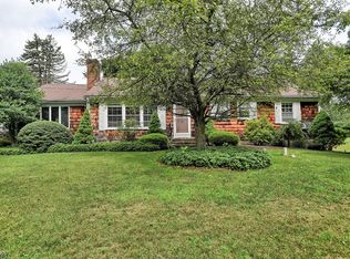 18 Parker Rd, Chester, NJ 07930