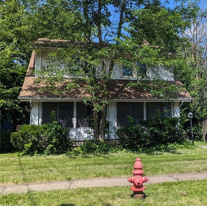 1st image of 4440 E 126th St