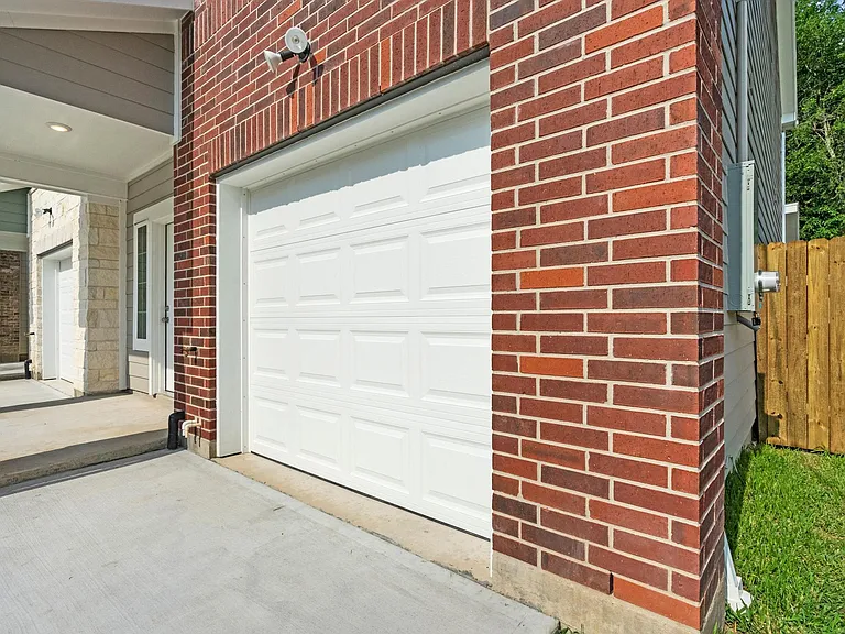 5423 Bacher St #B — Photo 4
