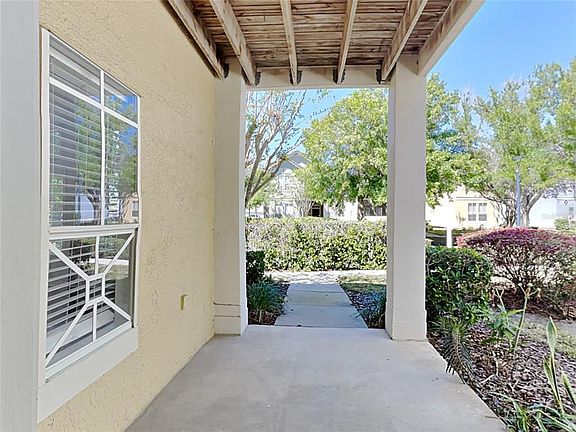 3rd image of 4007 Palmetto Palm Ct