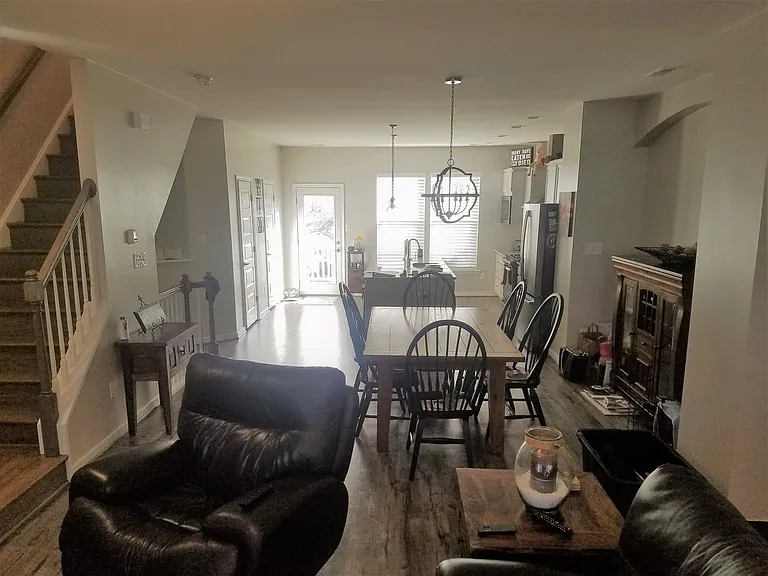 2228 Perennial Cir — Photo 19