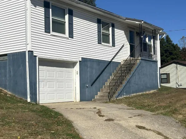 38 Upper Dr, Buckhannon, WV 26201