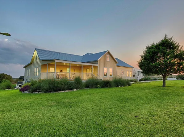 2210 Fm 615, Schulenburg, TX 78956