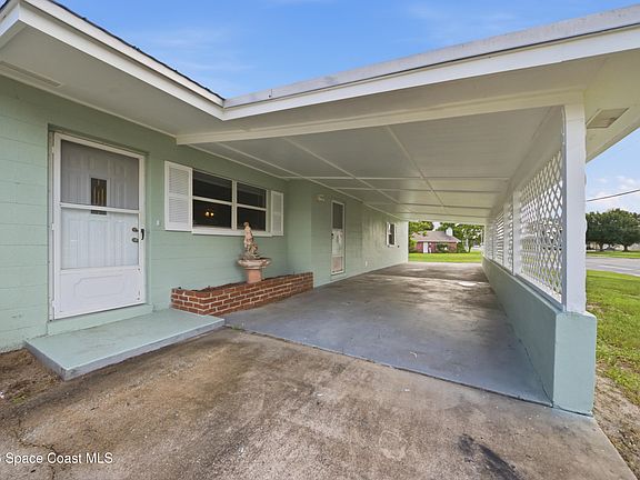 4th image of 1158 Fay Blvd