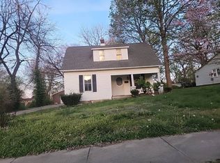 904 S Washington St, Farmington, MO 63640