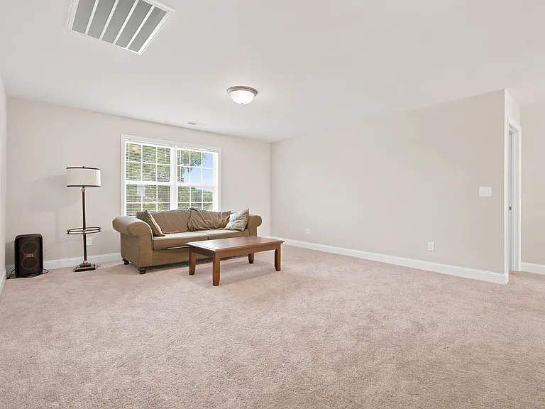 175 Slade Thomas Dr — Photo 15