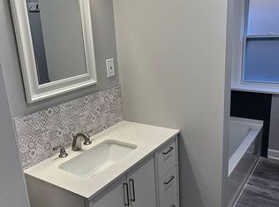 9236 Main St APT 1B, Whitmore Lake, MI