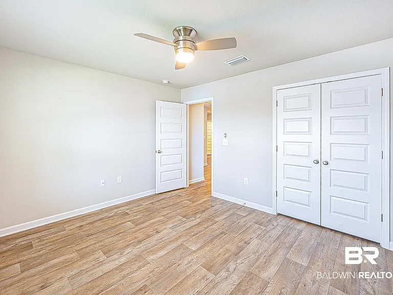 24606 Alamitos Trace Dr — Photo 32