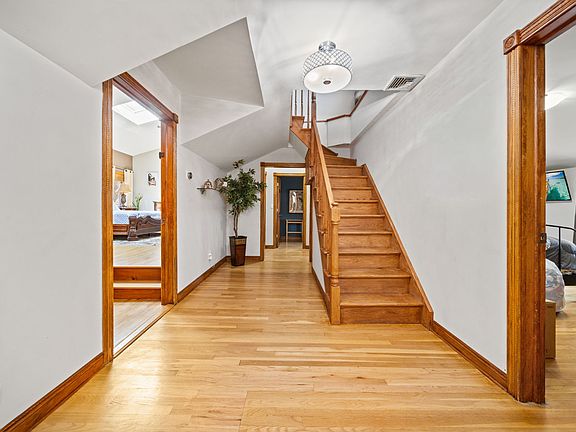 ENTRY FOYER