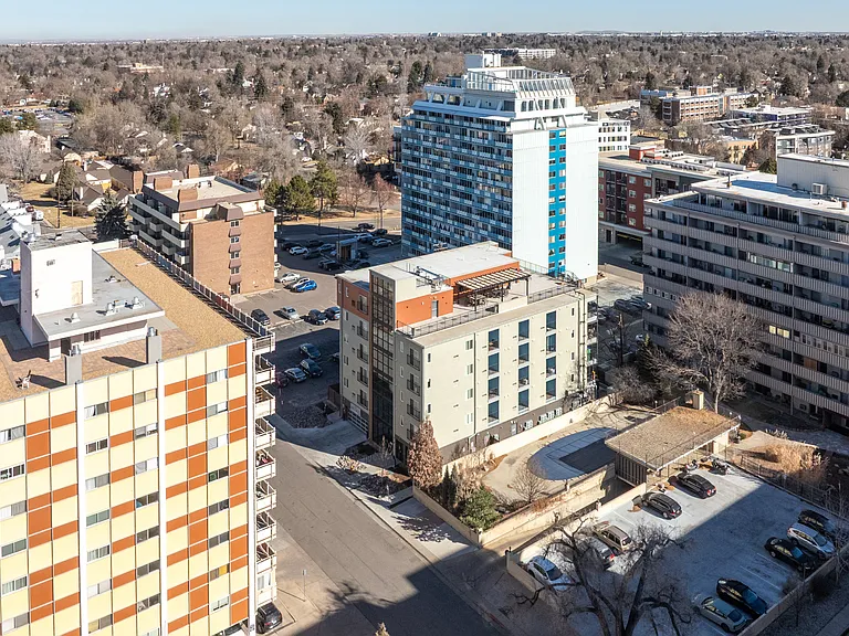 The Irving Apartments — Photo 21