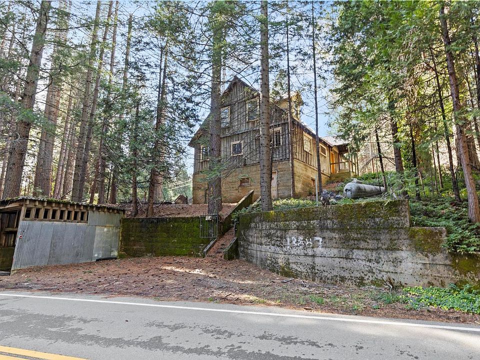 1st image of 13887 La Porte Rd