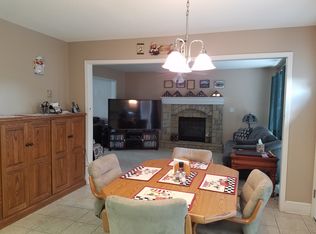 1139 SE Skyview Dr, Blue Springs, MO 64014