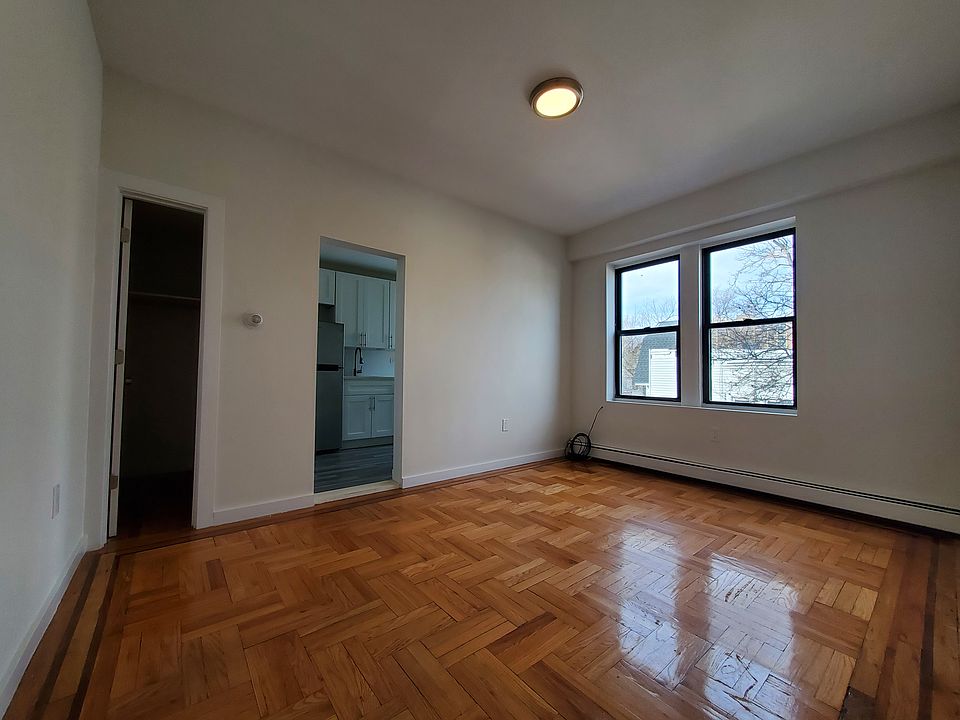 2nd image of 18 Fulton Ave #34E