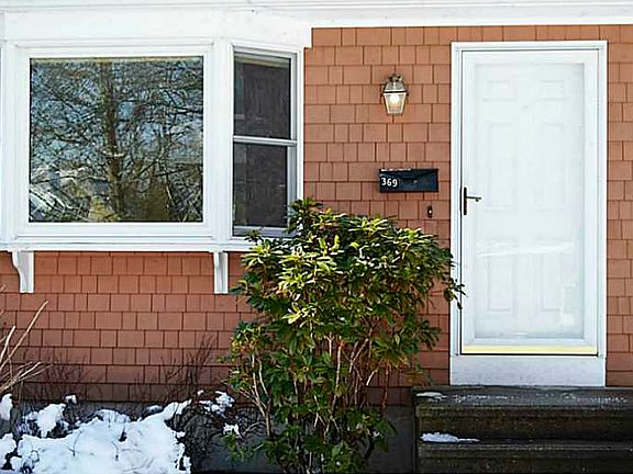 5th image of 369 Oakwoods Dr