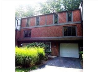 106 Wood Hollow Dr, Sewickley, PA 15143