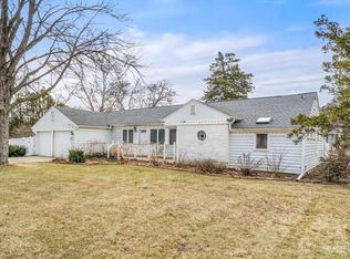 27W347 Washington Ave, Winfield, IL 60190