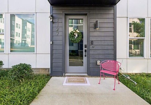 4th image of 1127 Harmony Way
