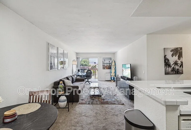 6111 Rancho Mission Rd — Photo 5