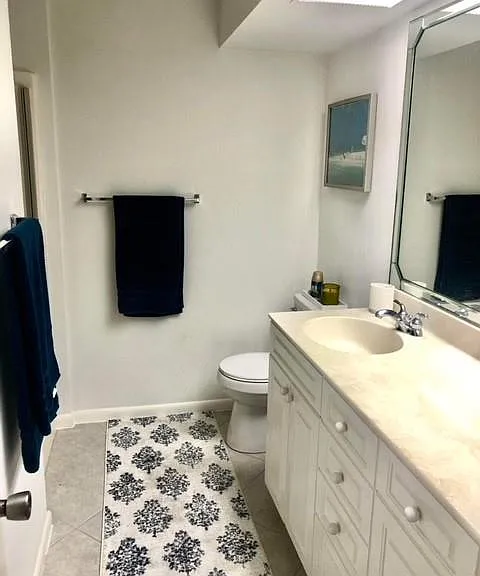 489 Tallwood St #B-101 — Photo 10