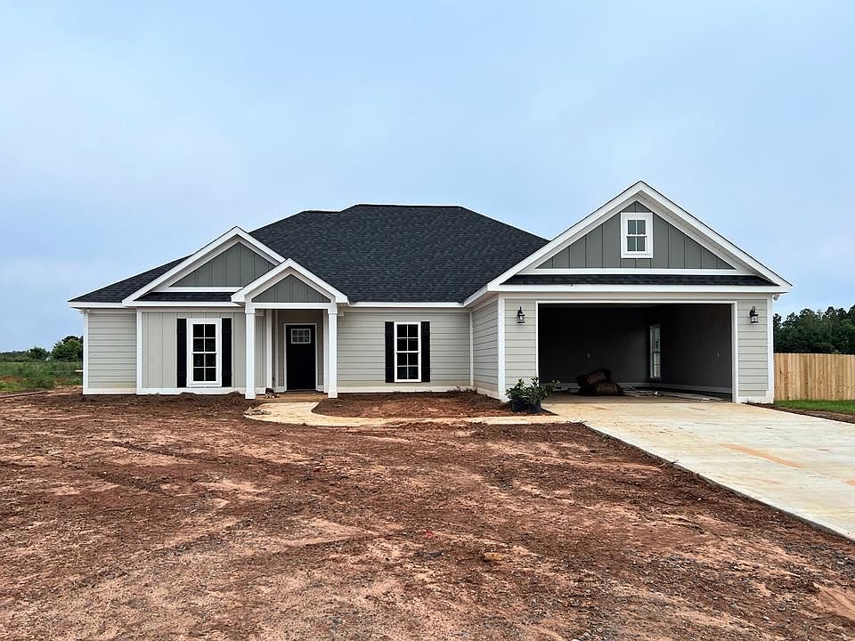 1st image of 131 Hillgrove Ln