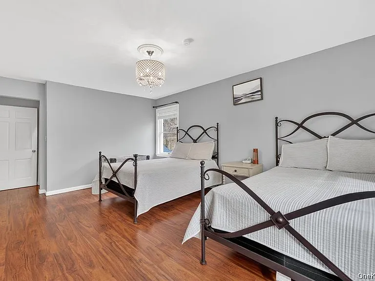 155 Roselawn Rd — Photo 24