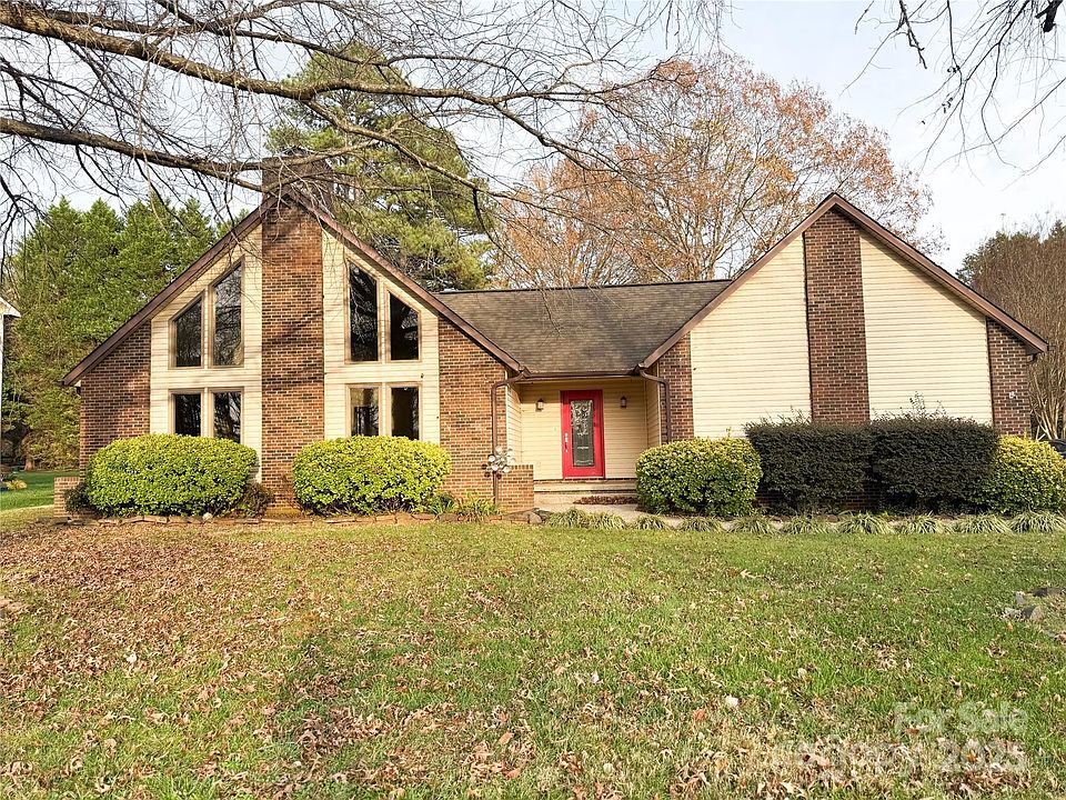1st image of 1704 Knightbridge Dr