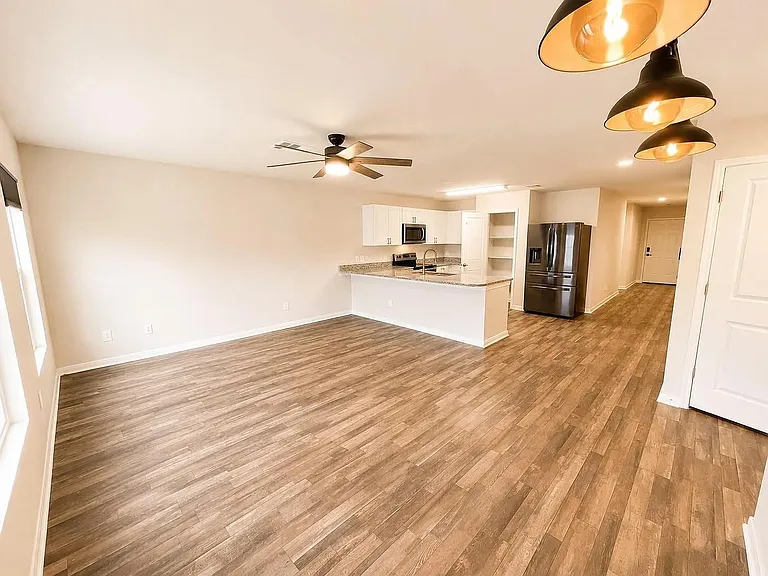 15674 Briar Forest Dr — Photo 4