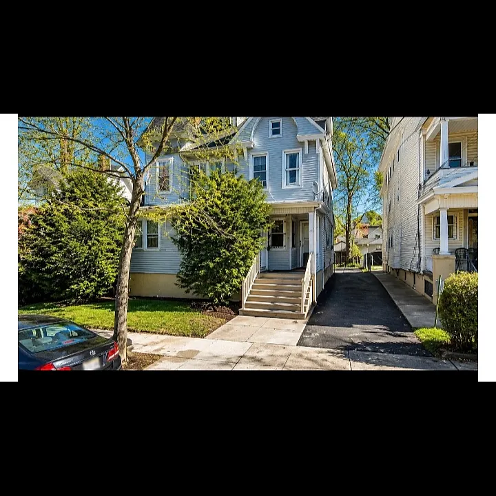 472 Sanford Ave #R1