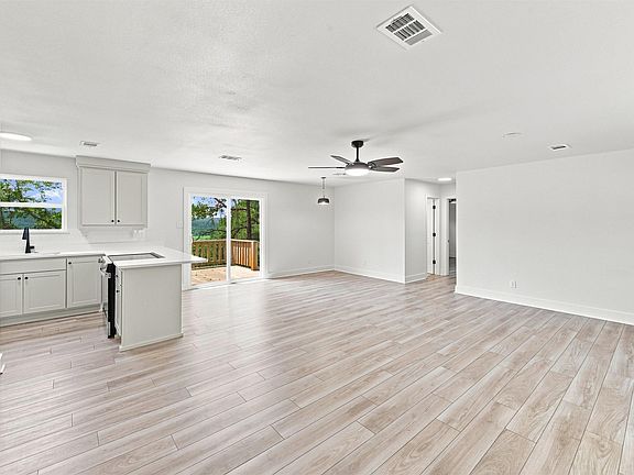 5th image of 63 Jones Hill Ln