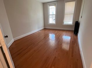 911 6th St NE APT 1, Washington, DC 20002