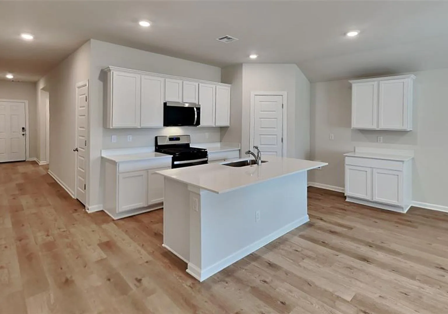 Brand New Luxury 4 Bed 2 Bath Home In Piedmont Schools (With Neighborhood Park And Pickleball Court) — Photo 3