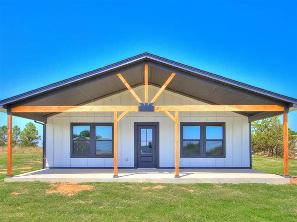 108 McDonald Dr, Shawnee, OK 74804