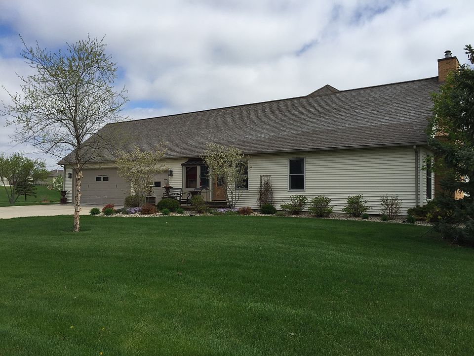 2nd image of 30 Lido Rd
