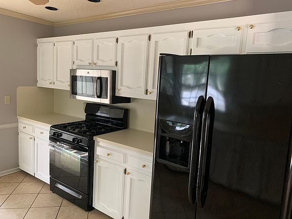 3rd image of 2526 Tiffany Ct