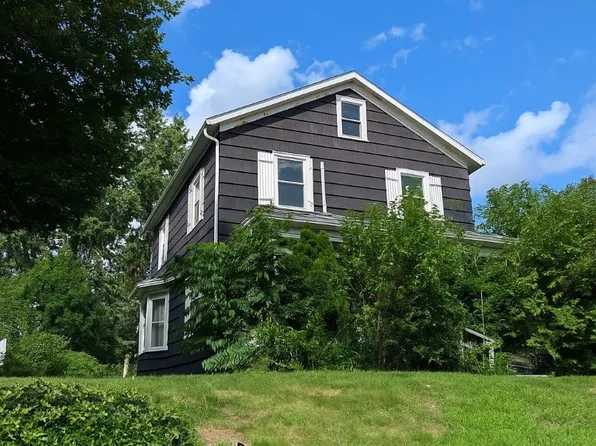 318 S Canal St, Canal Fulton, OH 44614