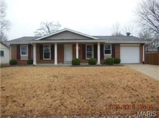 10 Cross Trail Ln, Saint Peters, MO 63376