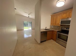 1300 Wiley St APT 1, Hollywood, FL 33019