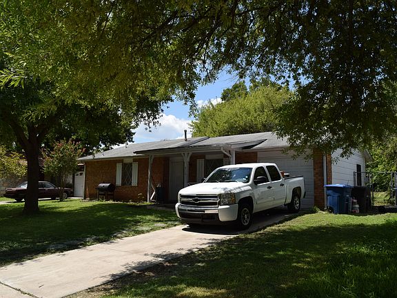 3rd image of 2115 William Travis Dr