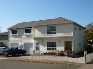 1457 SE North St, Grants Pass, OR 97526