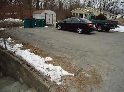 4th image of 169 Canton St