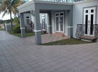 1410 Calle Latania, Vega Baja, PR 00693