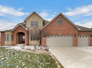 10571 Northcote Dr, Saint John, IN 46373