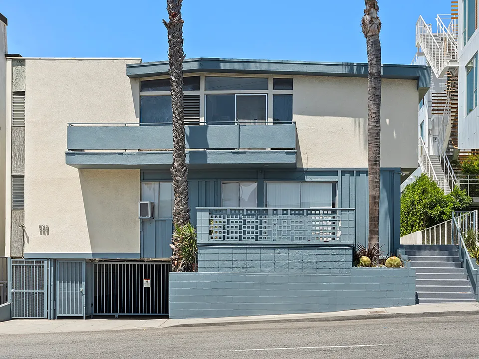 929 N San Vicente Blvd #4