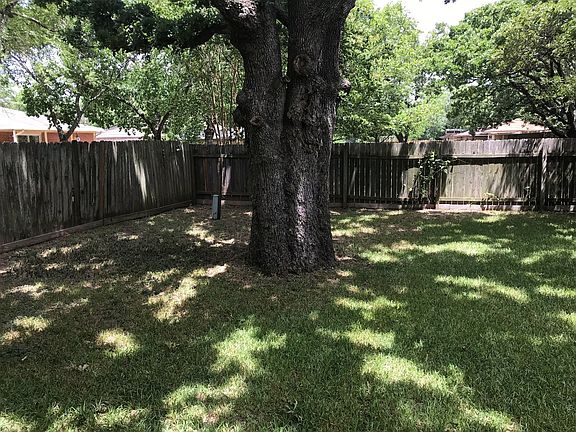 4th image of 3012 Jennifer Dr