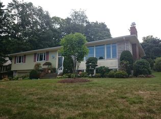 546 Newton St, Brookline, MA 02467