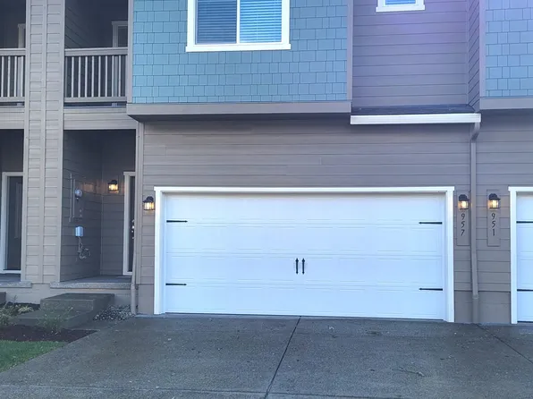 957 NE 14th St, Battle Ground, WA 98604