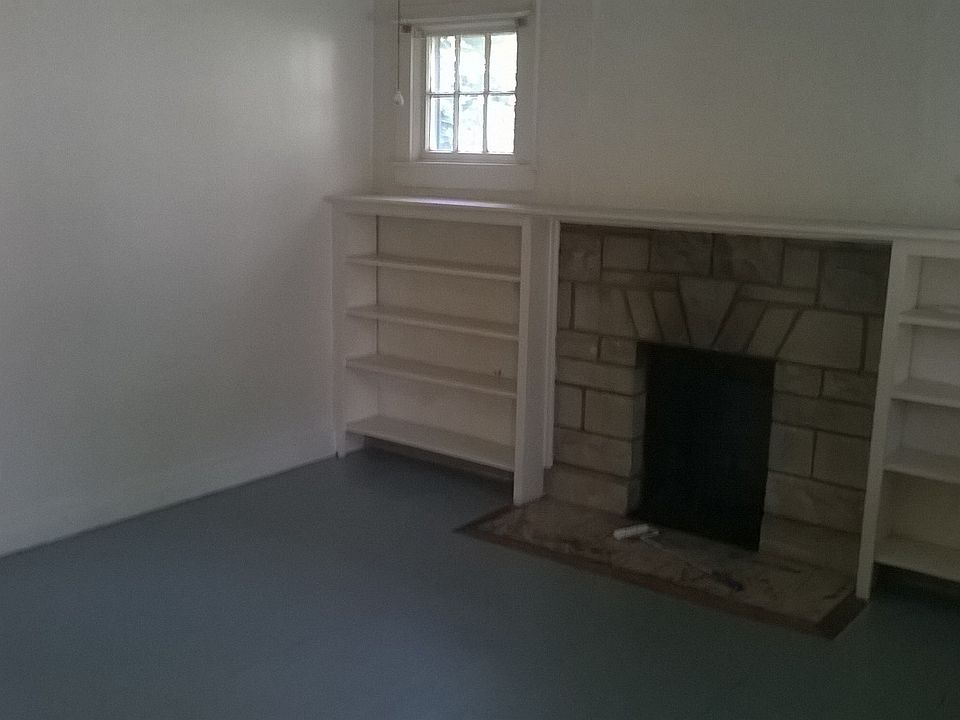 2nd image of 910 Byars Ave