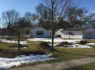 306 E Main St, Gardner, IL 60424